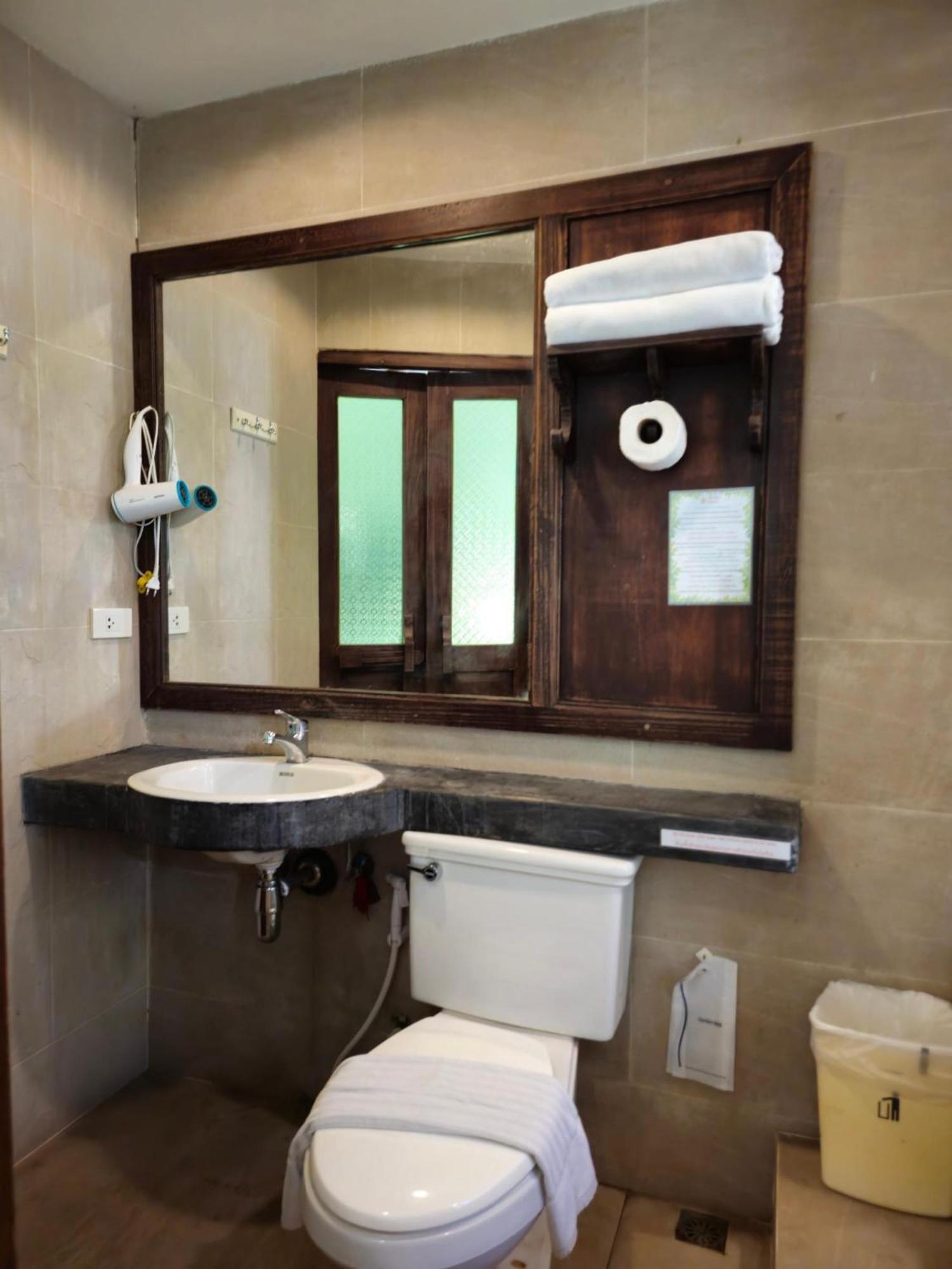Baan Panwa Resort Esterno foto